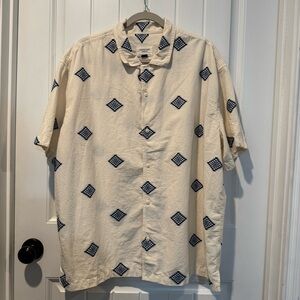 American Eagle Outfitters Cream and Navy Diamond Geometric Poolside Cotton Shirt